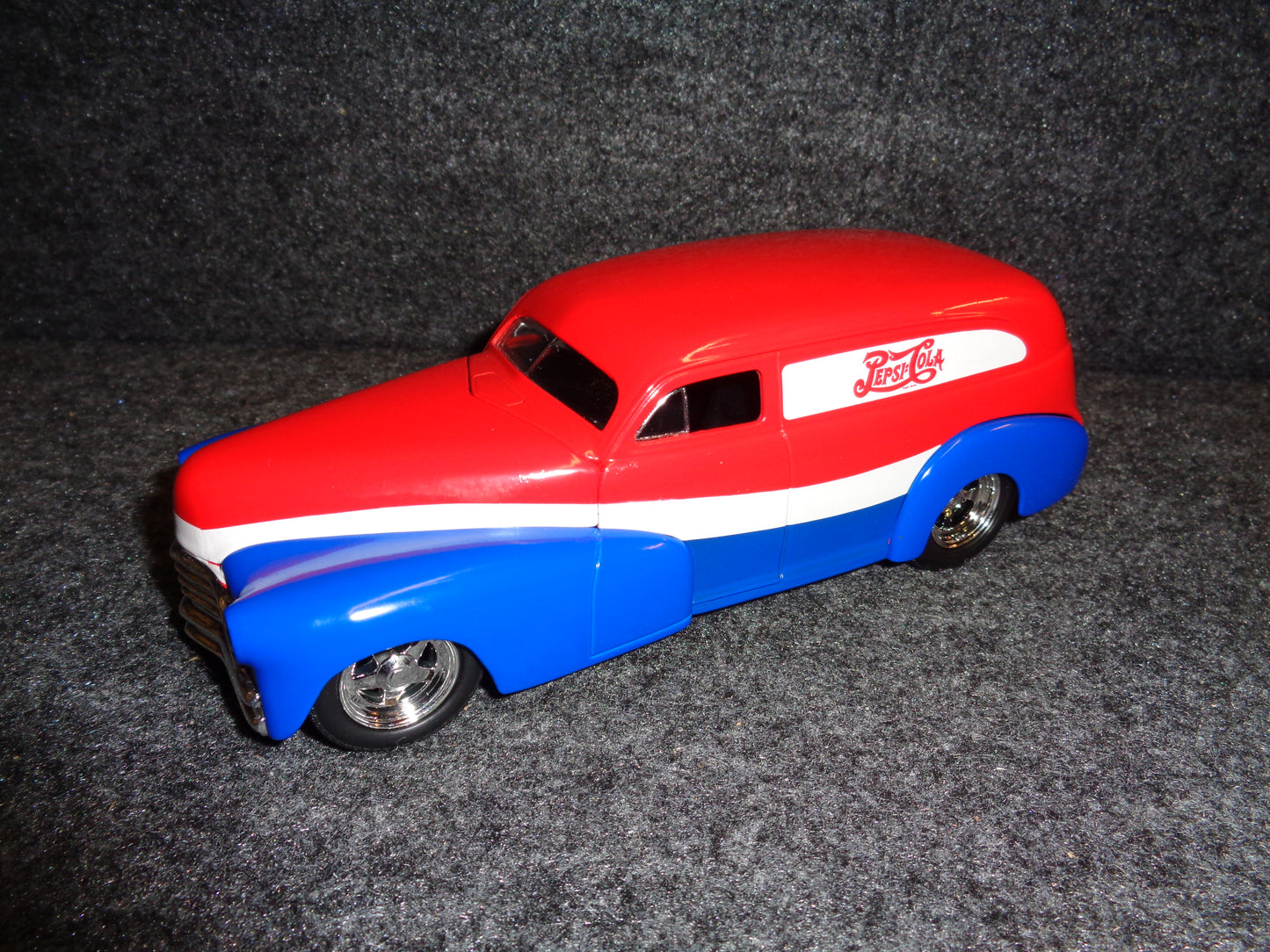 Pepsi-Cola 1946 Chevrolet Sedan Delivery Street Rod
