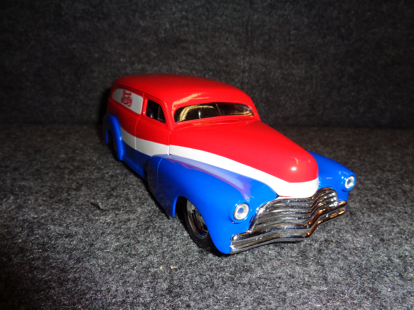 Pepsi-Cola 1946 Chevrolet Sedan Delivery Street Rod