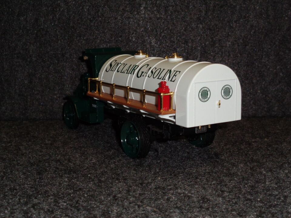 Sinclair 1925 Mack AC Tanker Truck