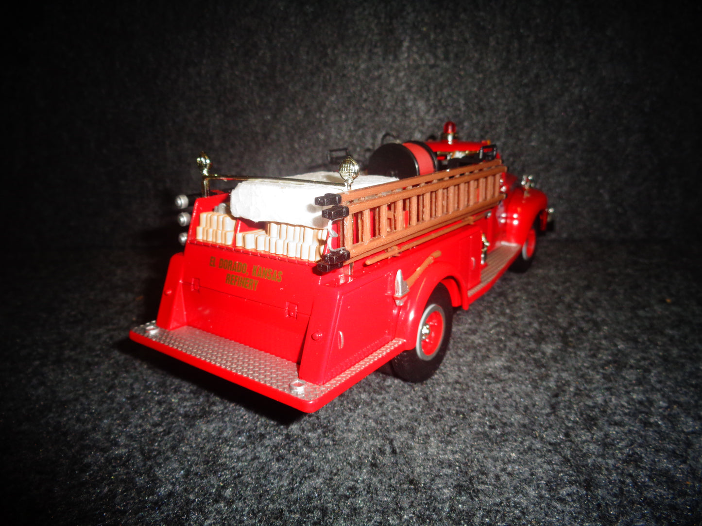 Skelly Oil 1951 Ford F-7 Fire Truck