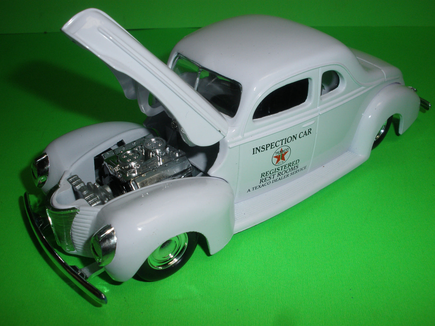 Texaco 1940 Ford Coupe Inspection Car