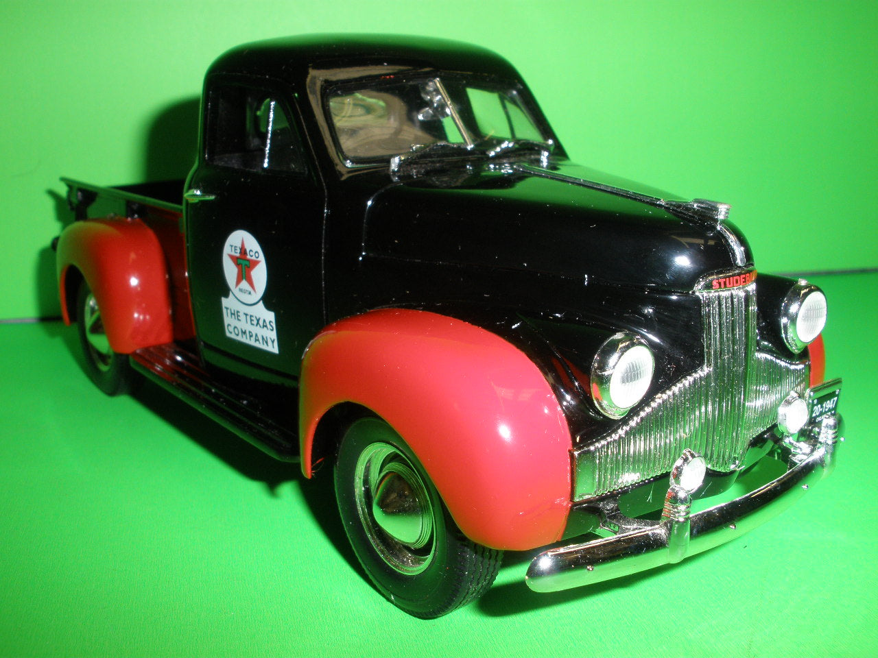 Texaco 1947 Studebaker Pickup Truck Prestige Series