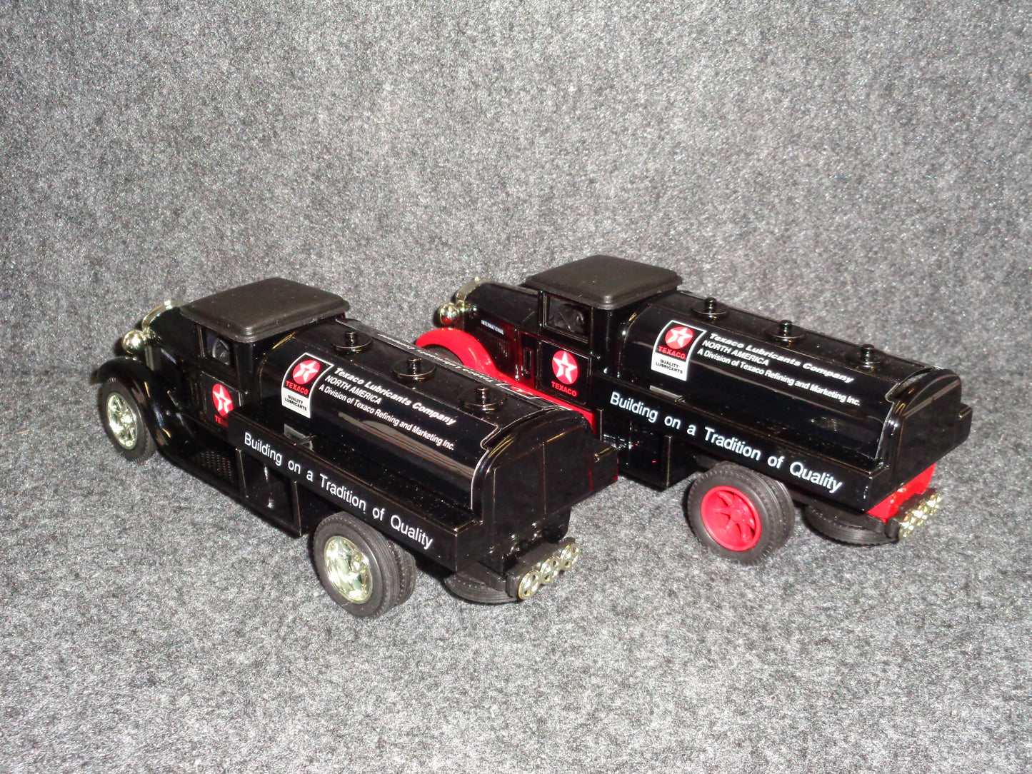 Texaco Lubricants 1929 International Tanker Truck - Employee Issue & Sampler Set