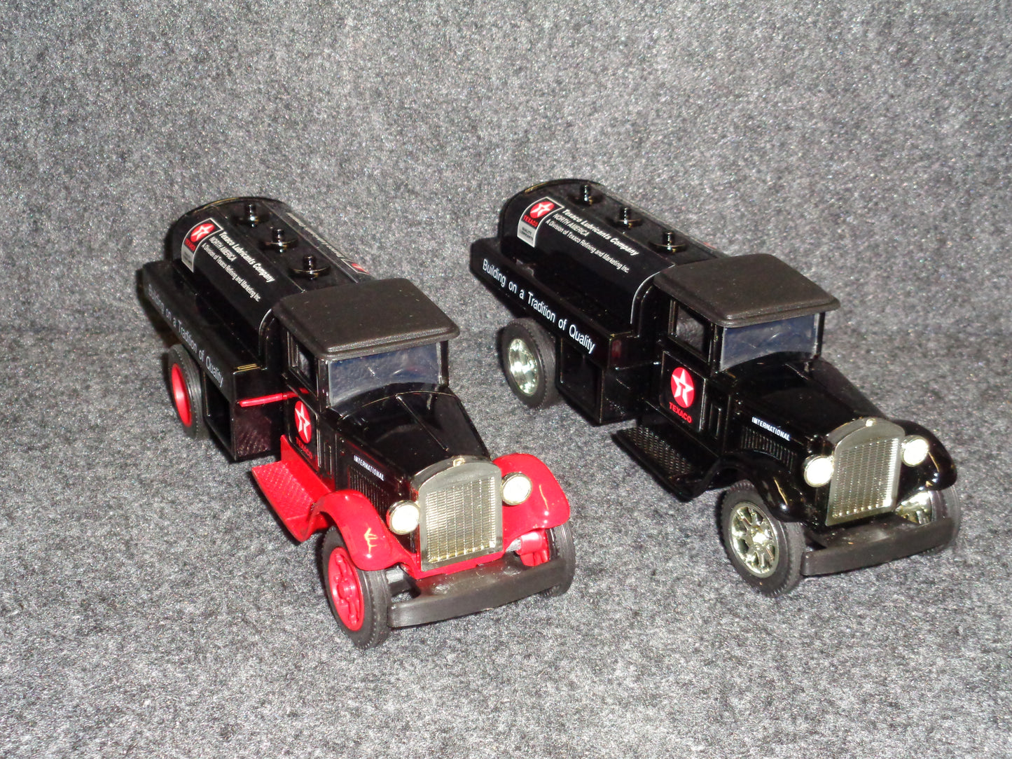 Texaco Lubricants 1929 International Tanker Truck - Employee Issue & Sampler Set