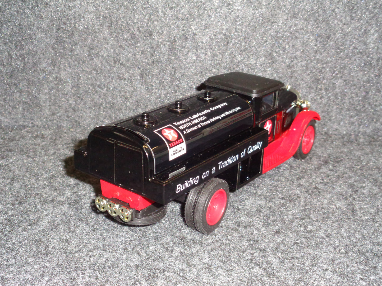 Texaco Lubricants 1929 International Tanker Truck