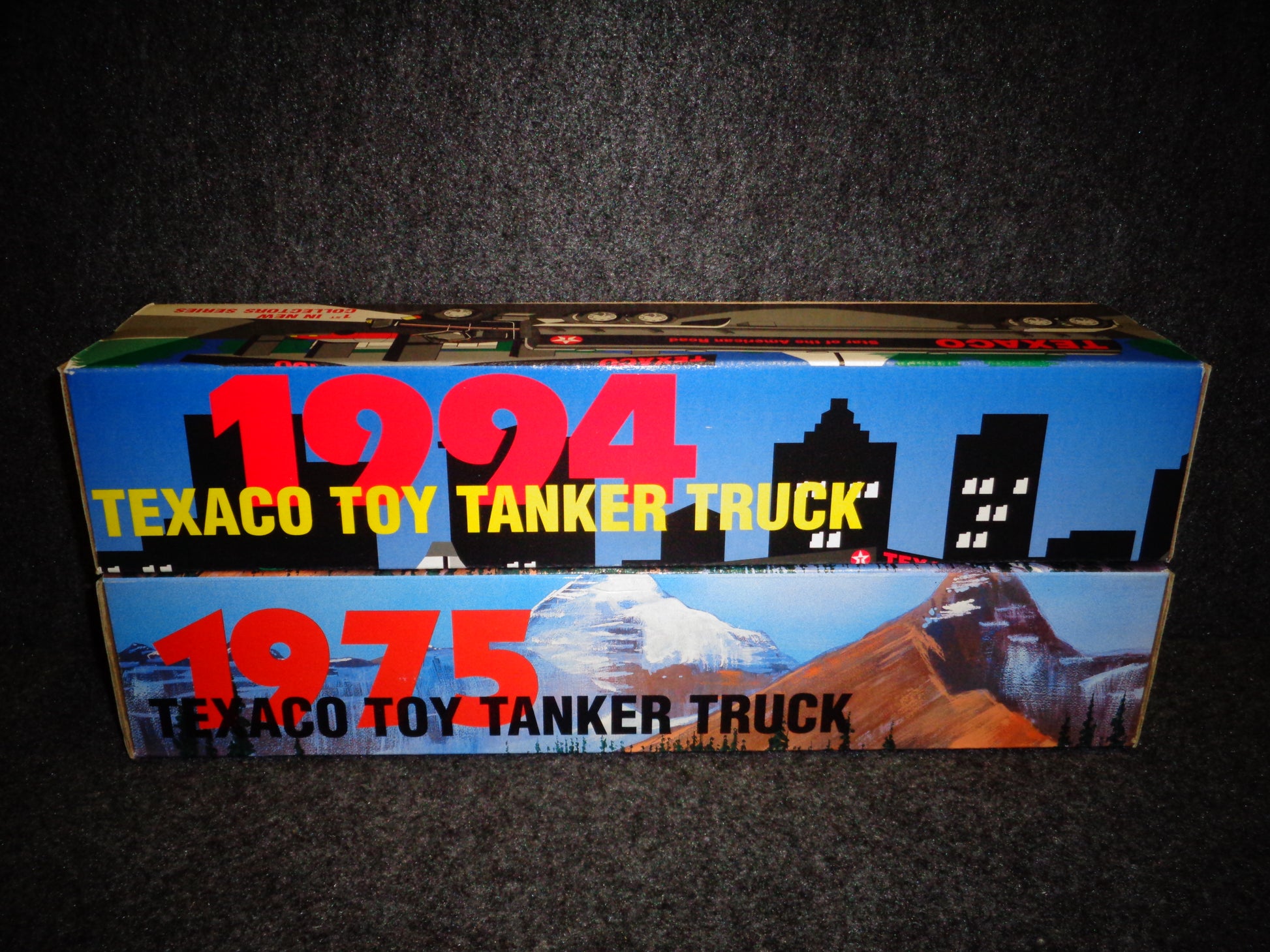 1994 & 1995 Texaco Tanker Truck Set