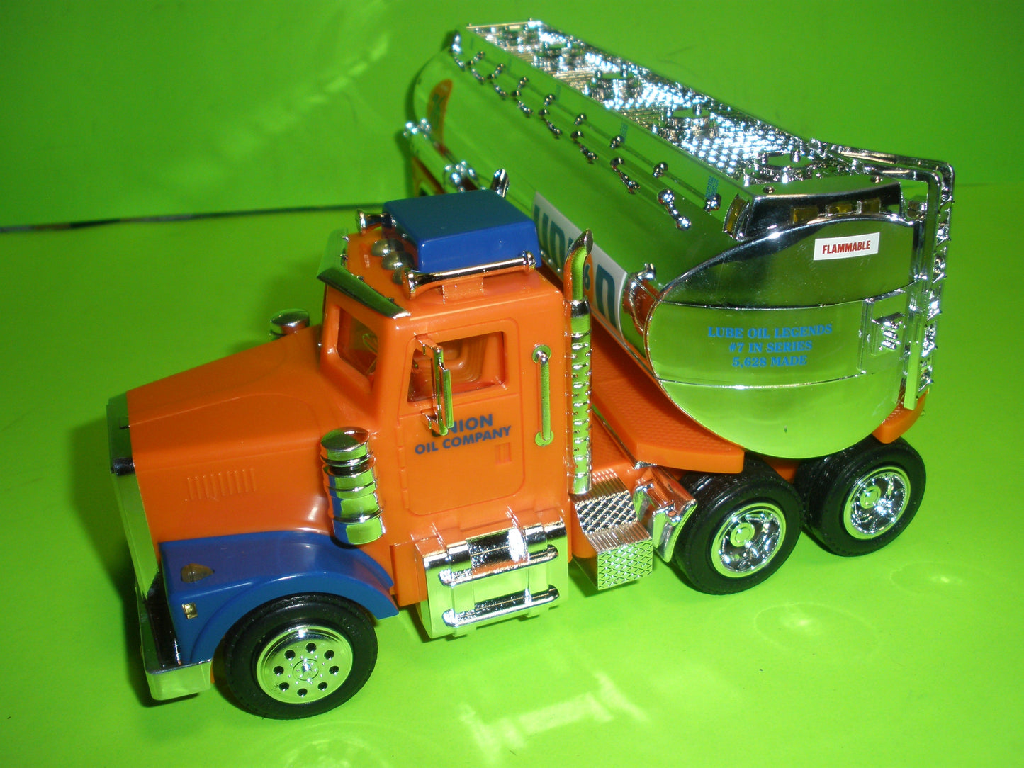 1998 Union 76 Tanker Truck