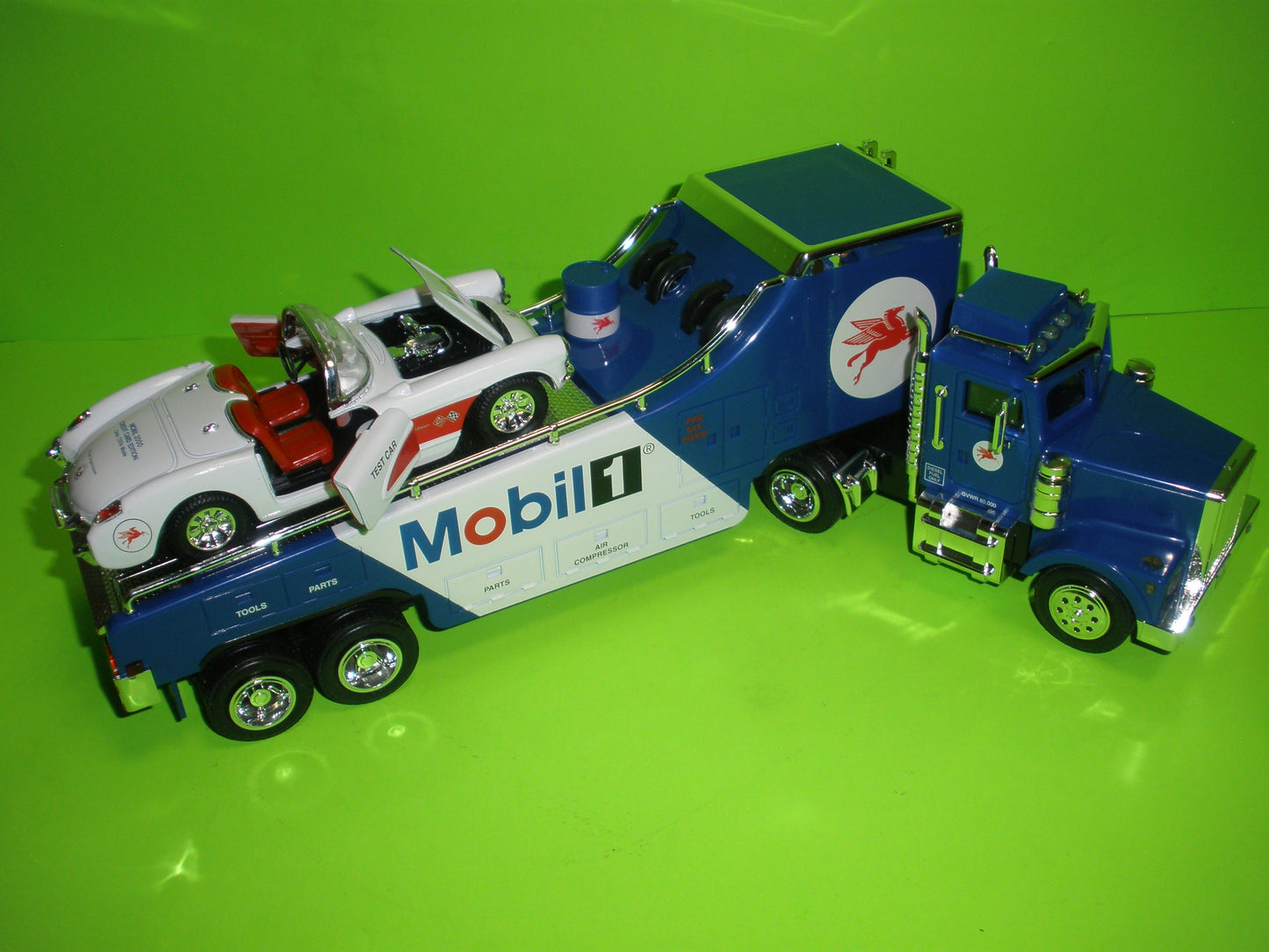 2000 Mobil Car Carrier Truck