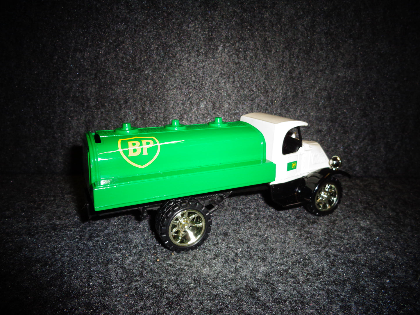 BP 1935 Mack Tanker Truck