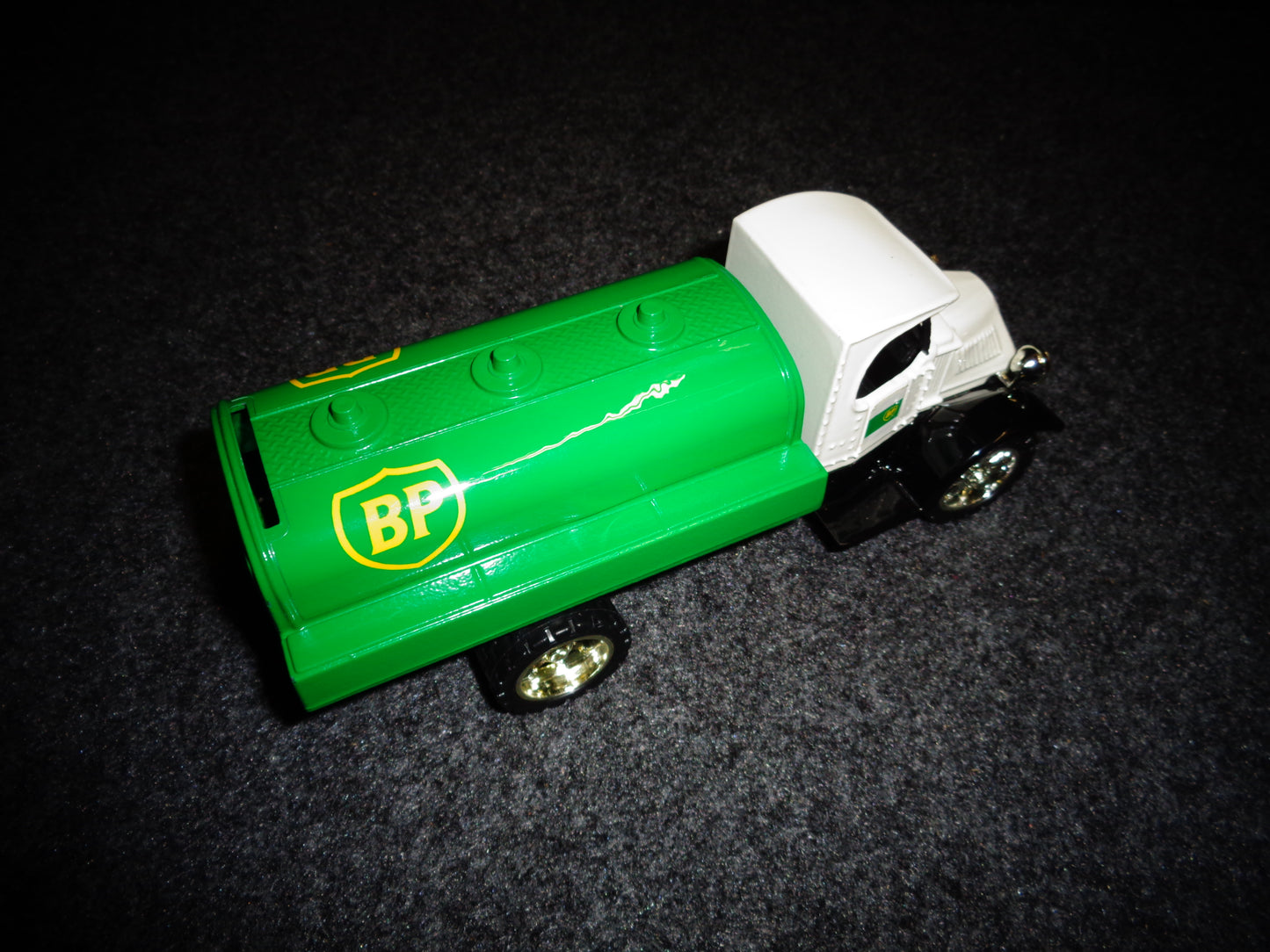 BP 1935 Mack Tanker Truck