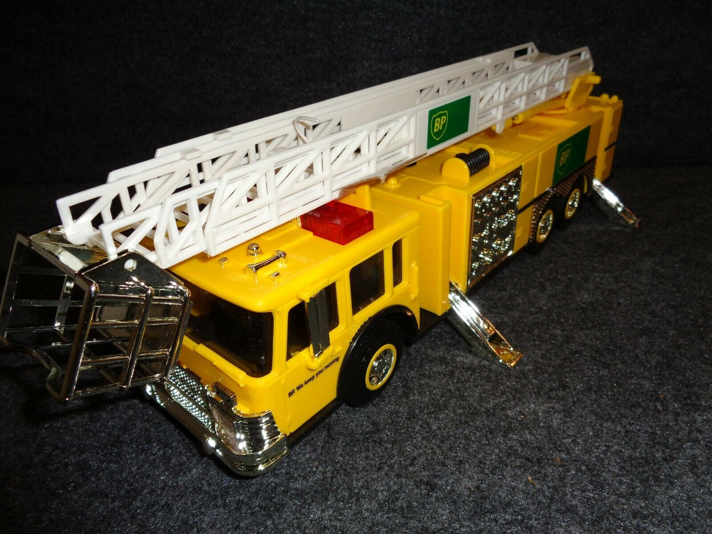 BP 1998 Toy Fire Truck - Credit Card Edition