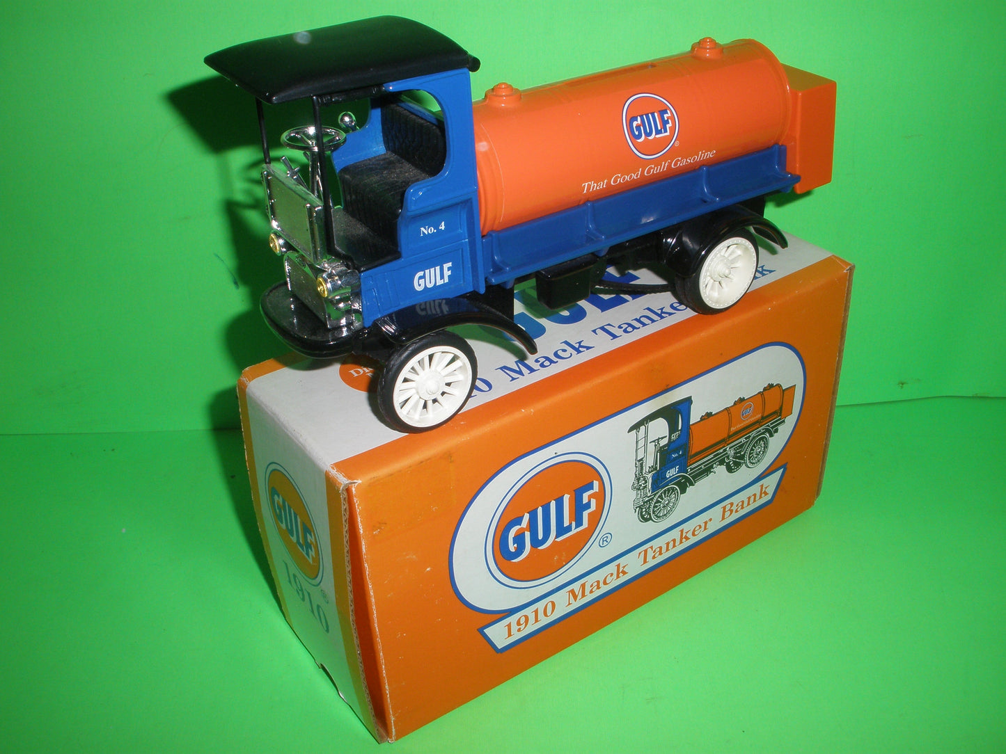 Gulf 1910 Mack Tanker Truck Regular Edition