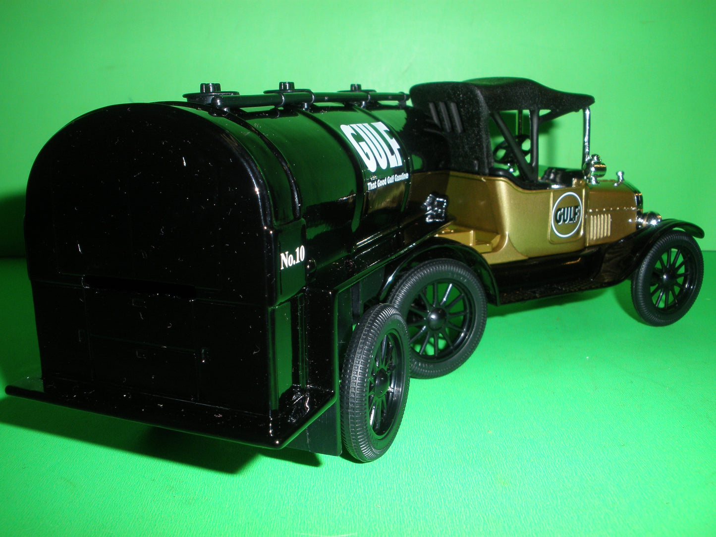 Gulf 1918 Ford Runabout Truck & Tanker Trailer Gold Sampler