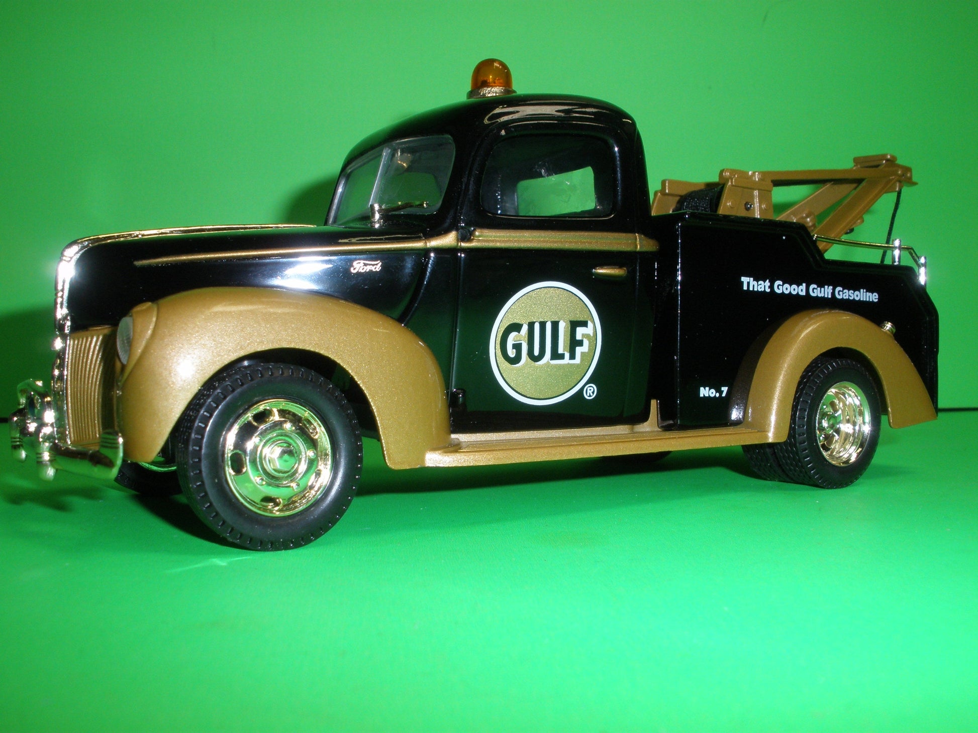 Gulf 1940 Ford Tow Truck Gold Sampler