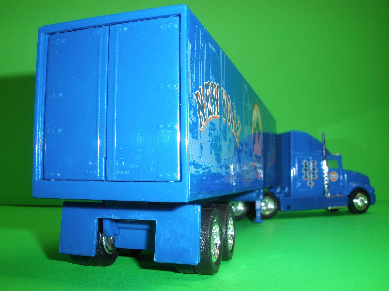 Gulf New York Mets Tractor Trailer Truck
