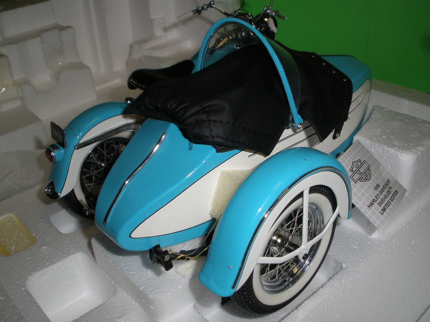 Harley Davidson 1958 Duo Glide Motorcycle & Sidecar - B11E799