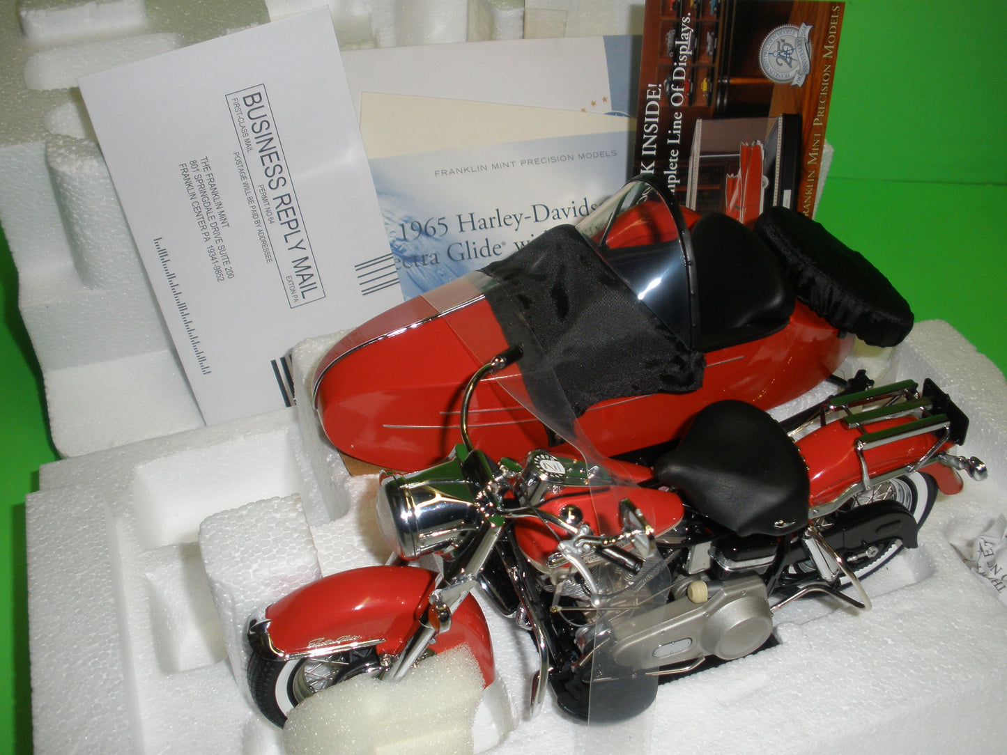 Harley Davidson 1965 Electra Glide Motorcycle & Sidecar - B11E848