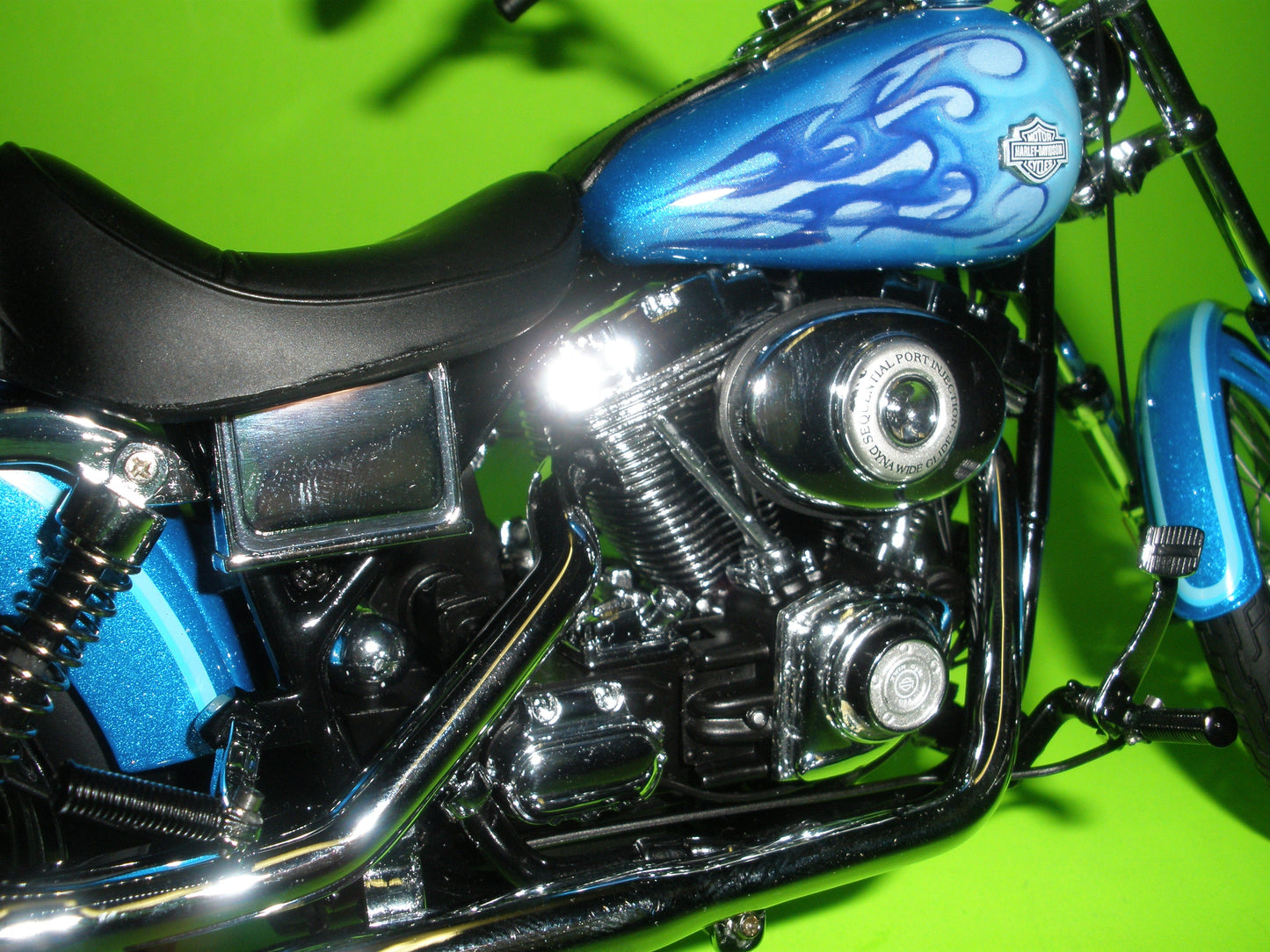 Harley Davidson 2003 Dyna Wide Glide Motorcycle - B11E931