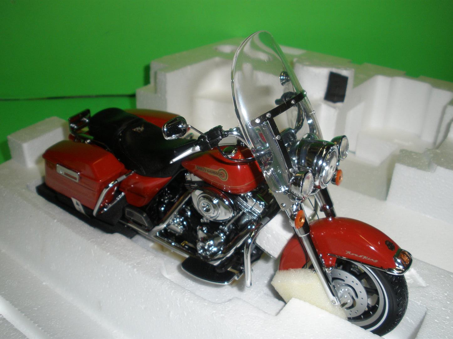 Harley Davidson 2006 Road King Motorcycle Firefighter Edition - B11E251