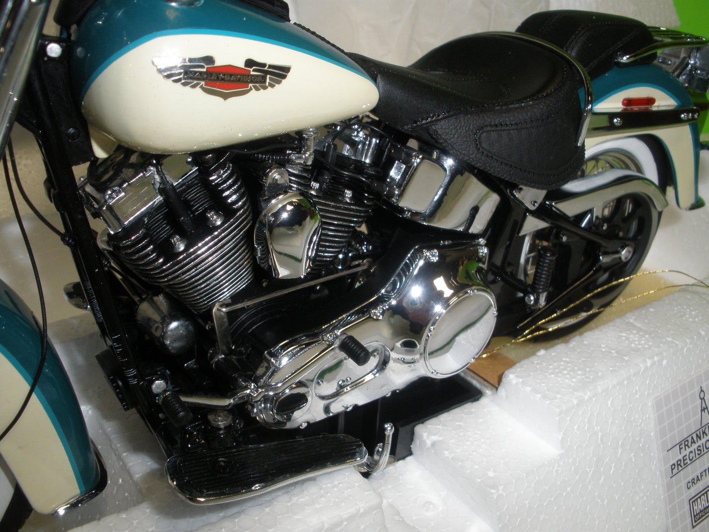 Harley Davidson 2009 Softail Deluxe Motorcycle - B11G330