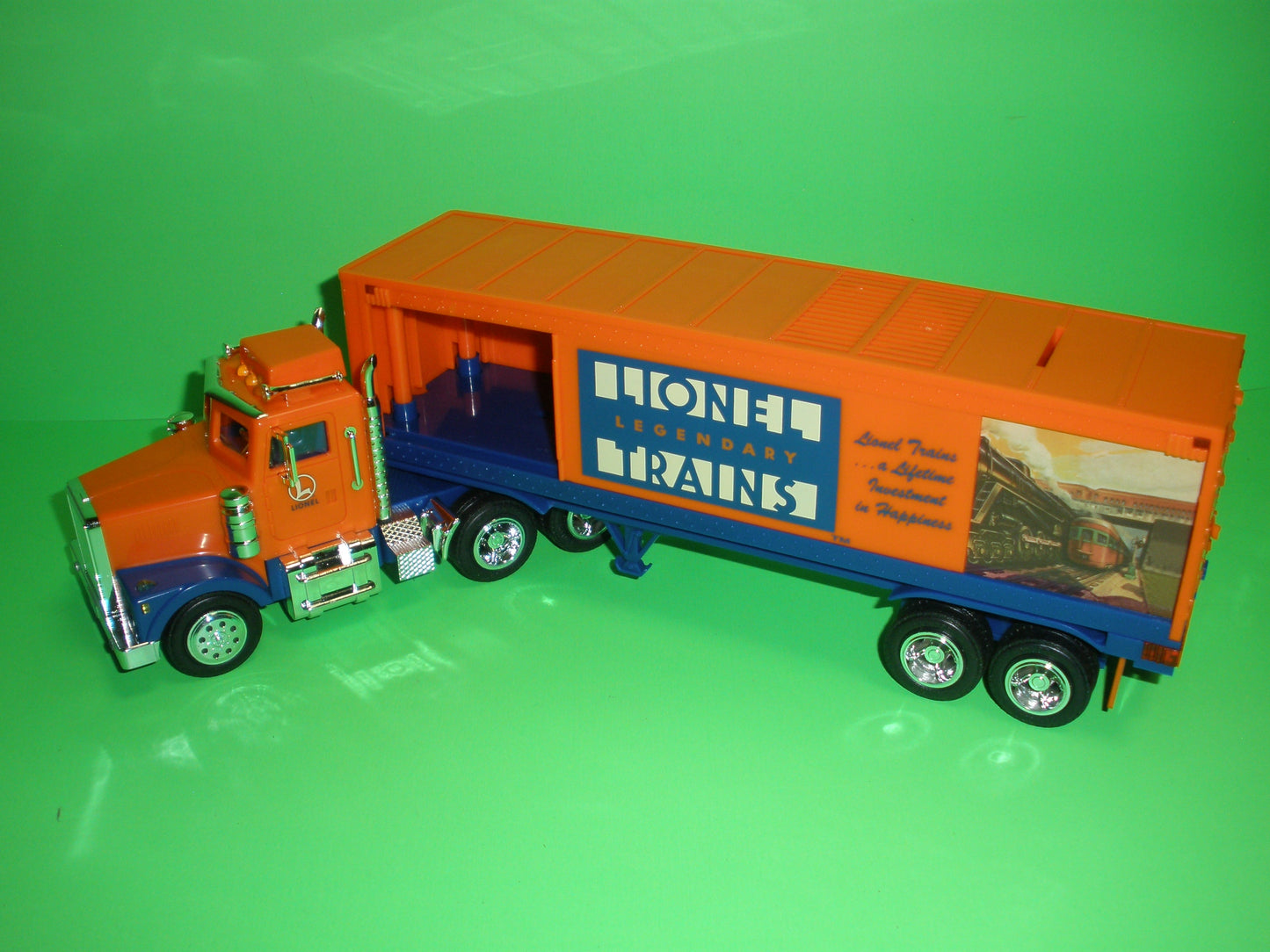 Lionel Trains 2000 Freight Truck