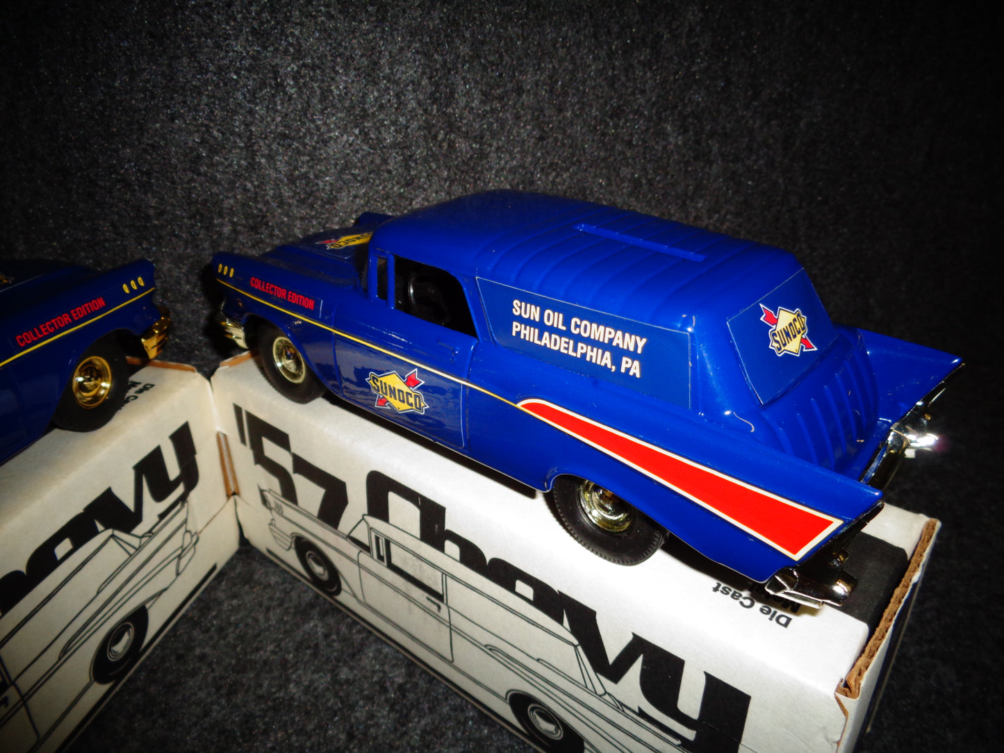 Pepsi 1957 Chevrolet Nomad Sedan Delivery Regular Edition & Sampler Set