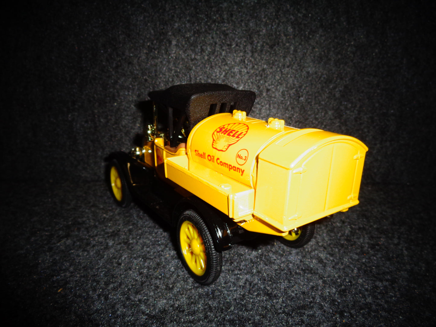 Shell 1918 Ford Runabout Tanker Truck