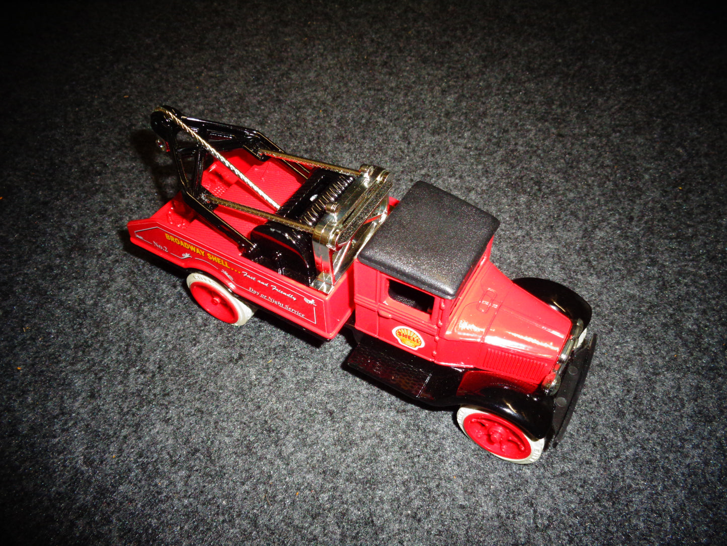 Shell 1931 Hawkeye Tow Truck