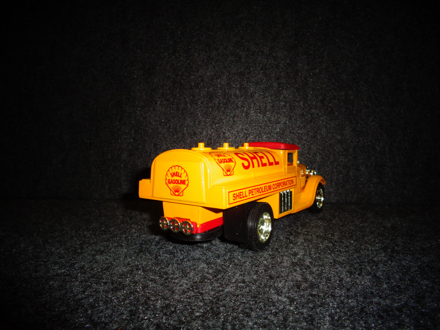 Shell 1931 Sterling Tanker Truck