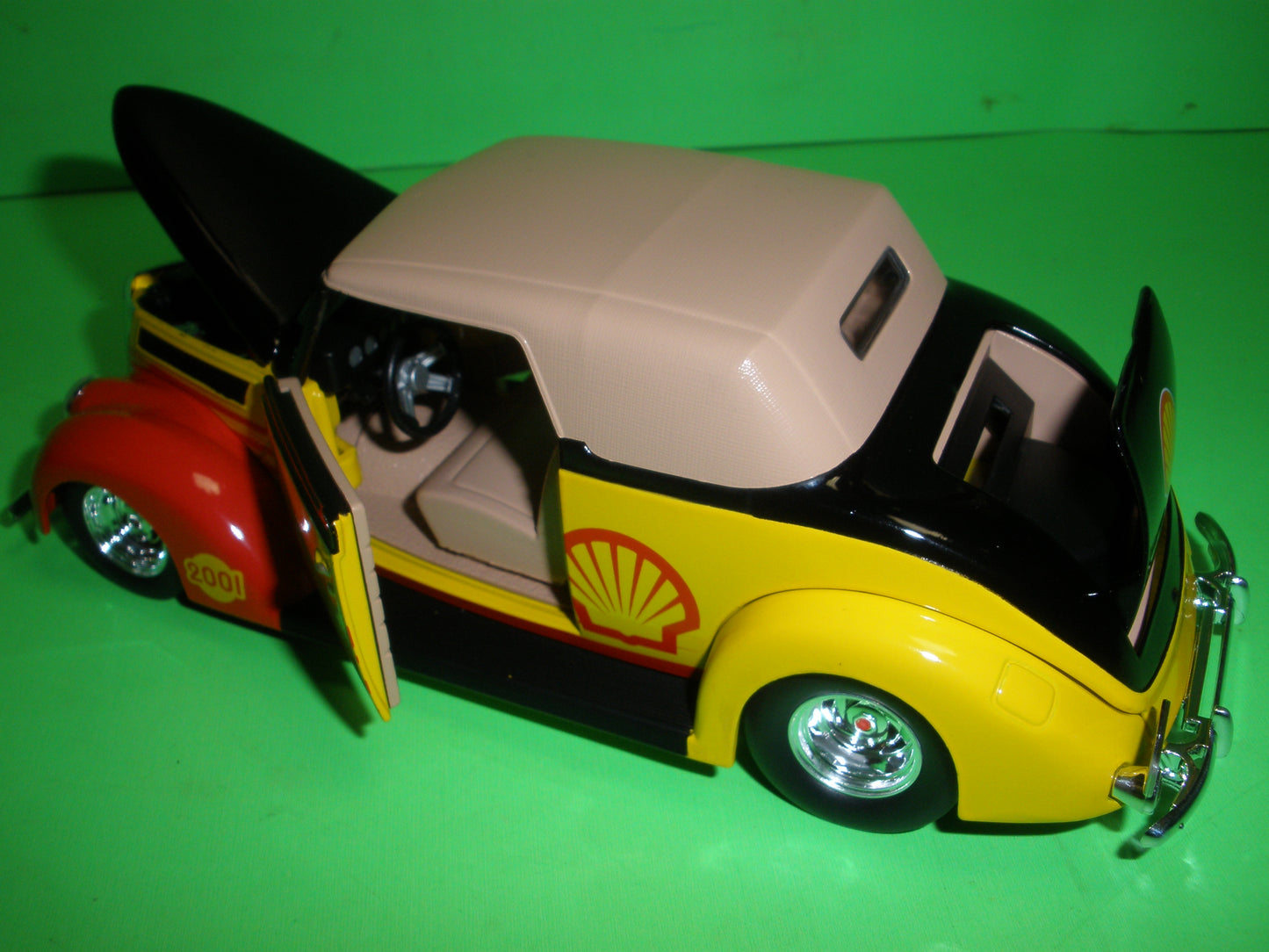 Shell 1937 Ford Roadster Convertible Car