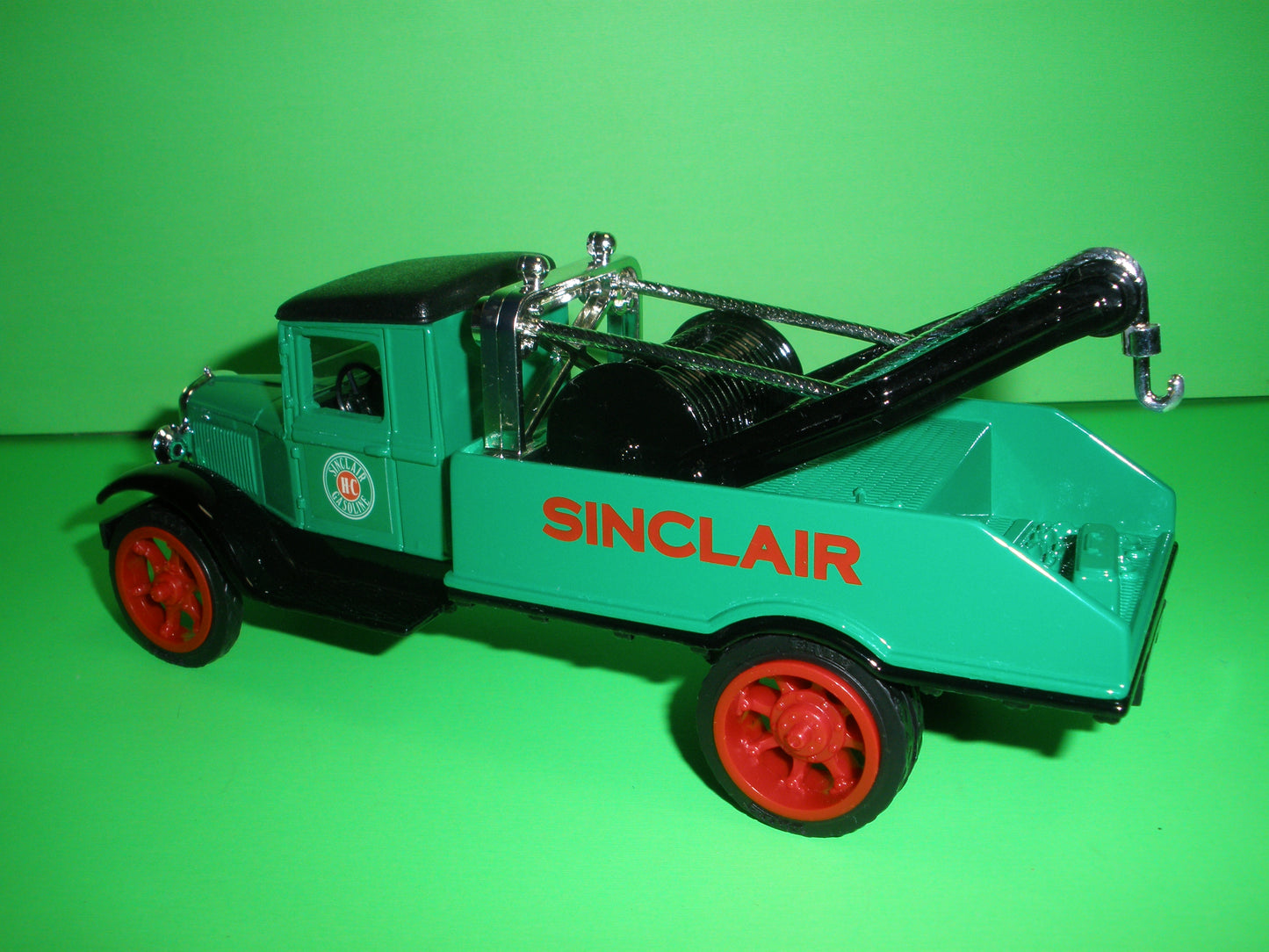 Sinclair 1931 Hawkeye Tow Truck