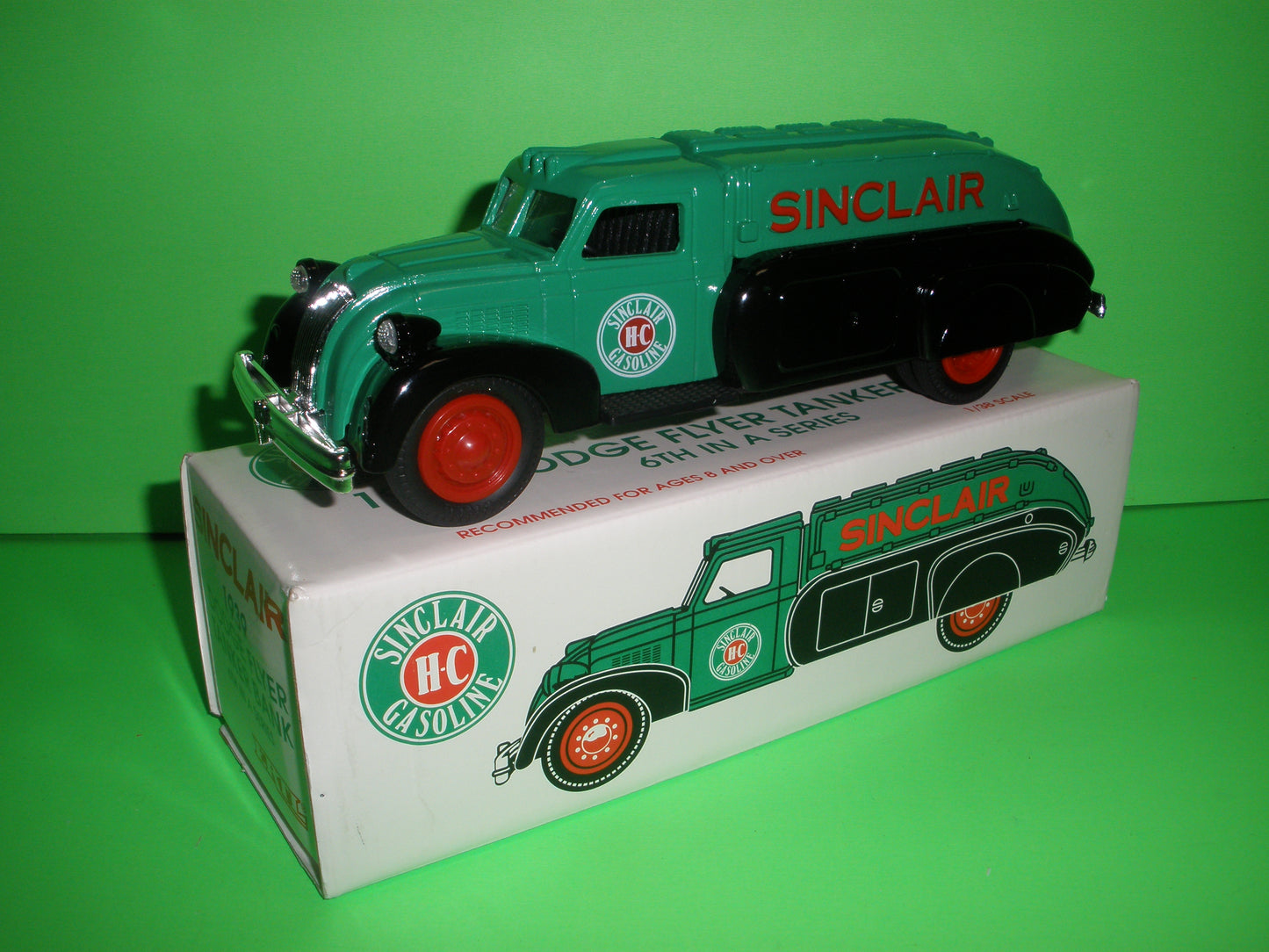 Sinclair 1939 Dodge Airflow Tanker Truck