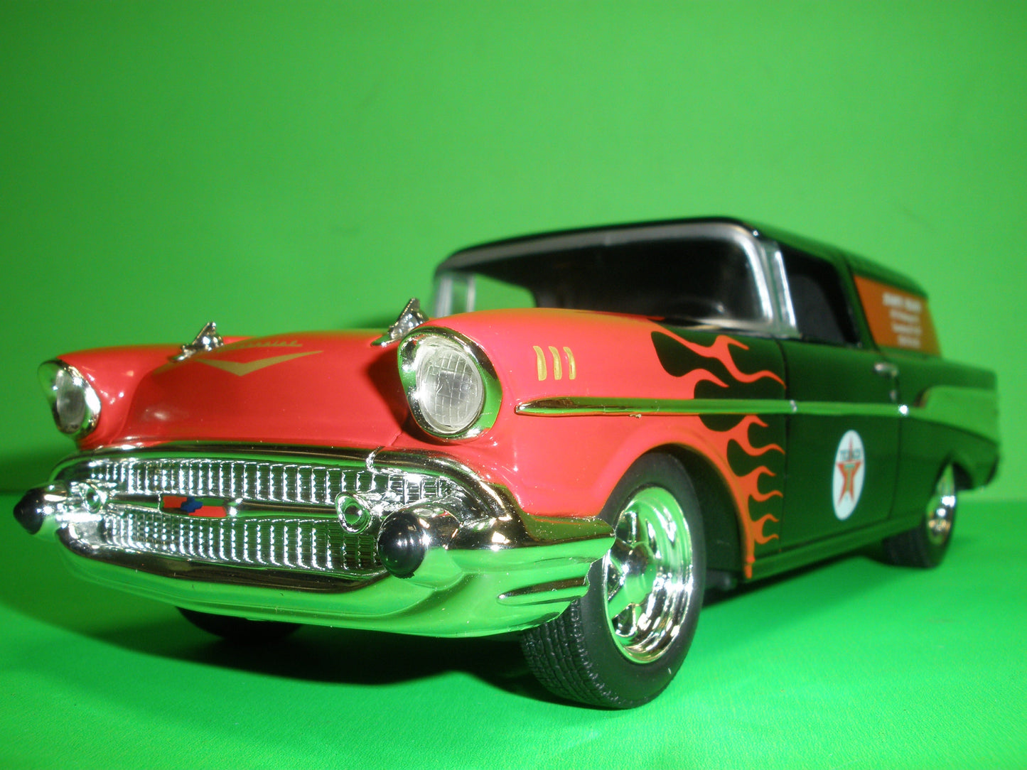 Starr's Texaco 1957 Chevrolet Bel-Air Nomad