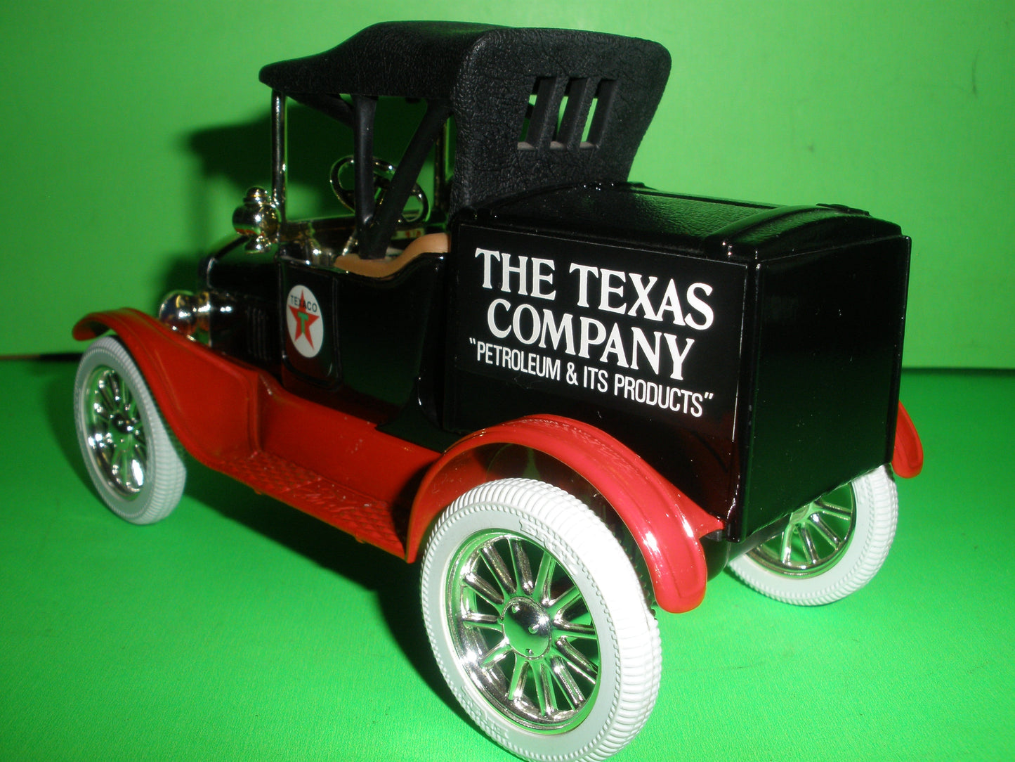 Texaco 1918 Ford Runabout Delivery Truck