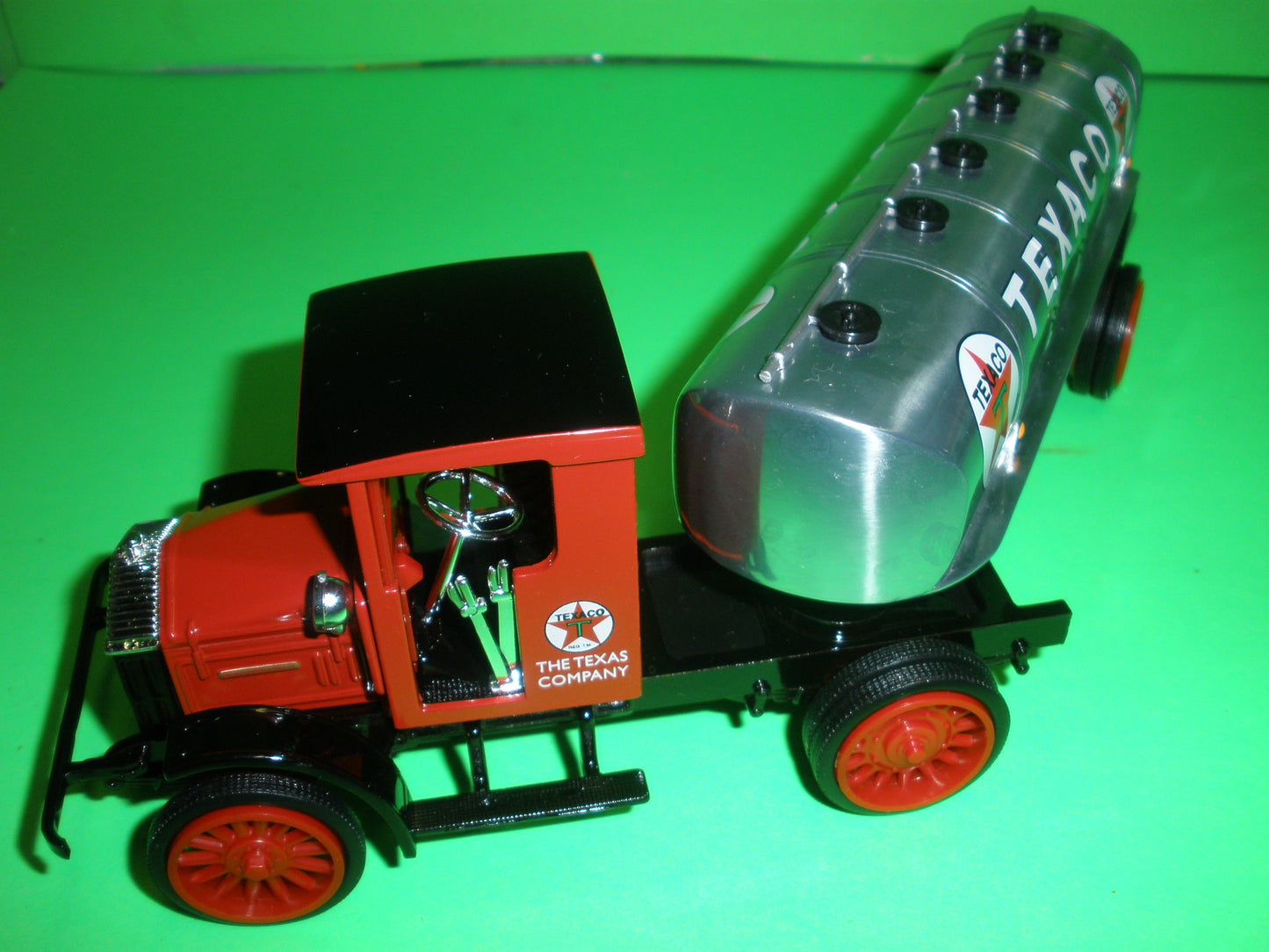 Texaco 1920 Pierce Arrow Tanker Truck Special Edition
