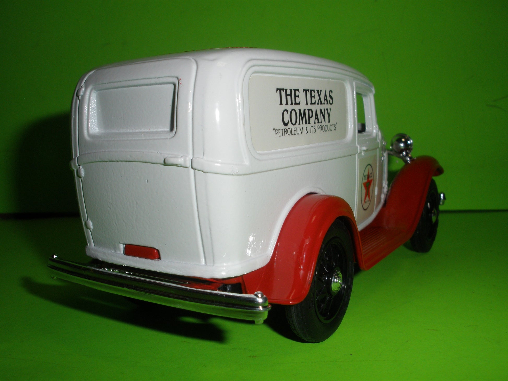Texaco 1932 Ford Sedan Delivery Truck