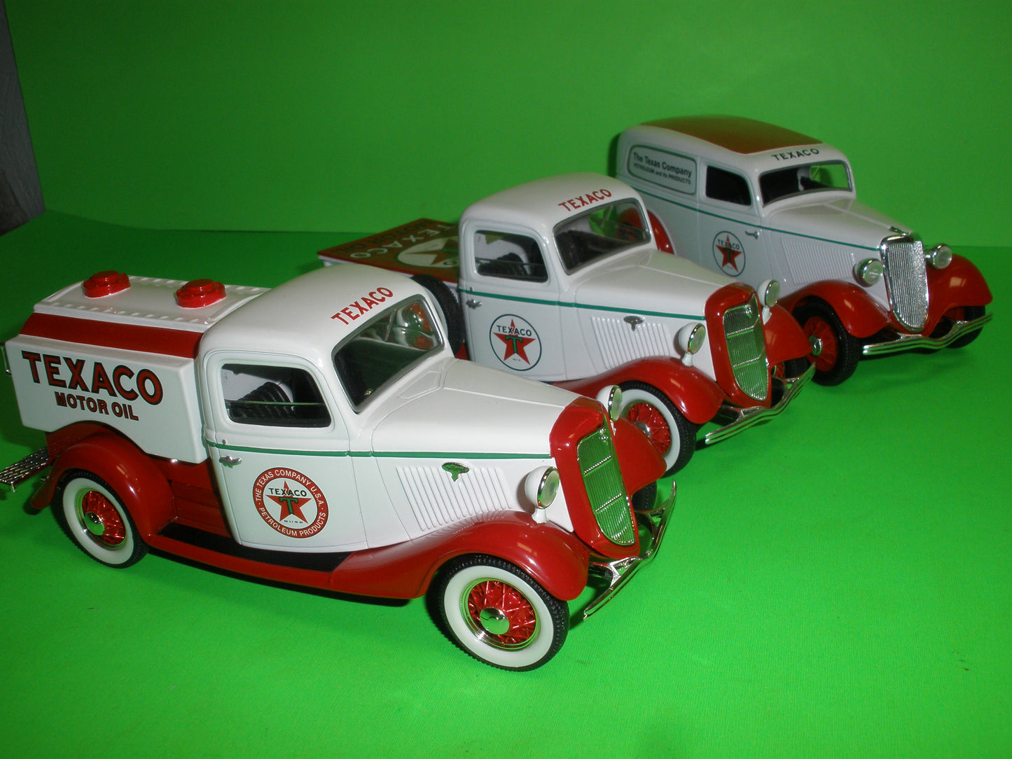 Texaco 1934 & 1935 Ford Tanker, Pickup Truck & Panel Delivery Van