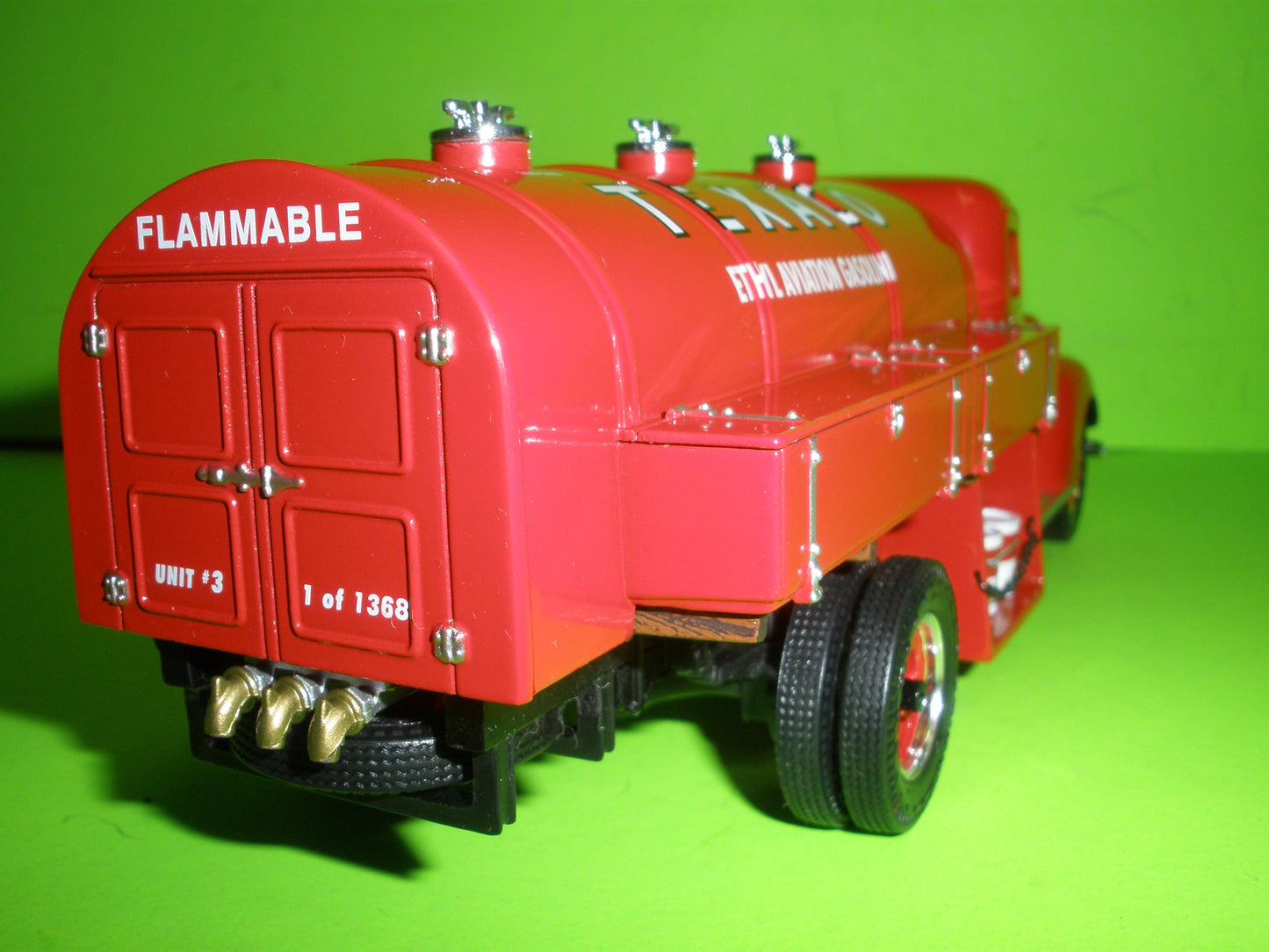 Texaco 1937 Chevrolet 900 Gallon Tanker Truck Aviation Series