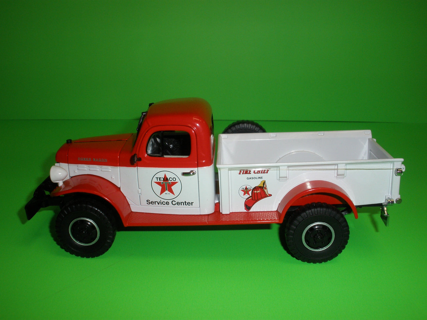 Texaco 1946 Dodge Power Wagon Pickup Truck