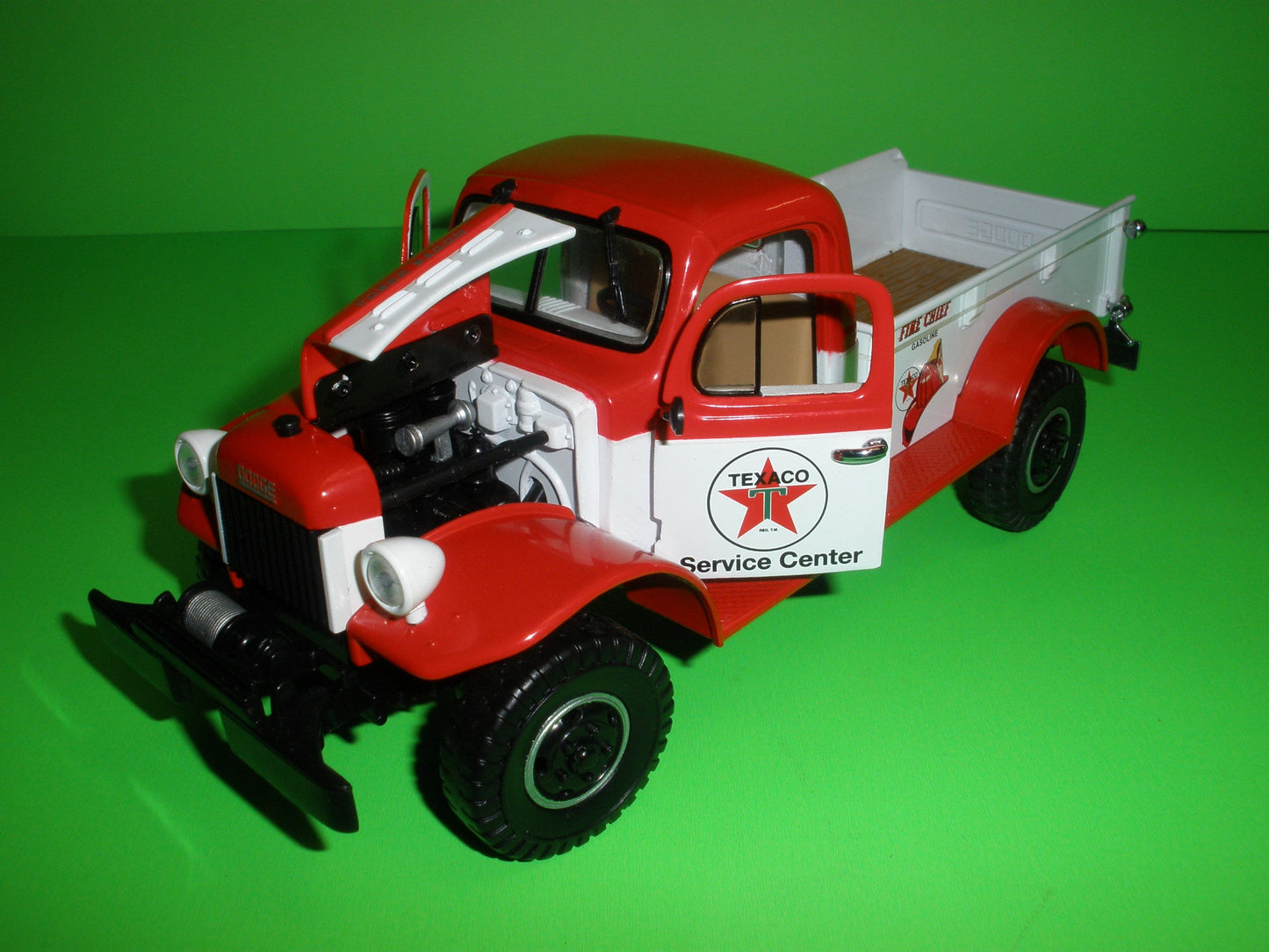 Texaco 1946 Dodge Power Wagon Pickup Truck