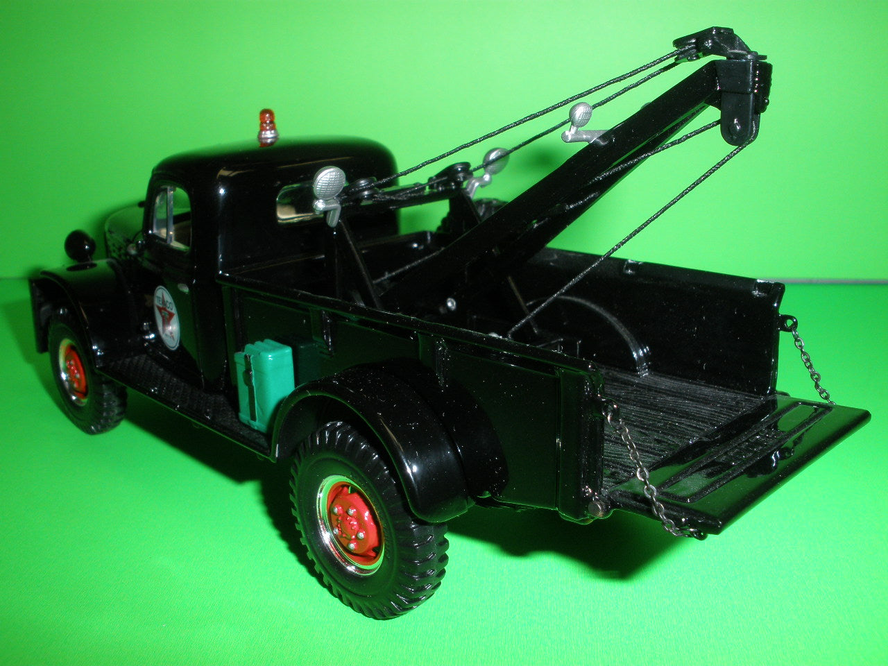 Texaco 1946 Dodge Power Wagon Tow Truck