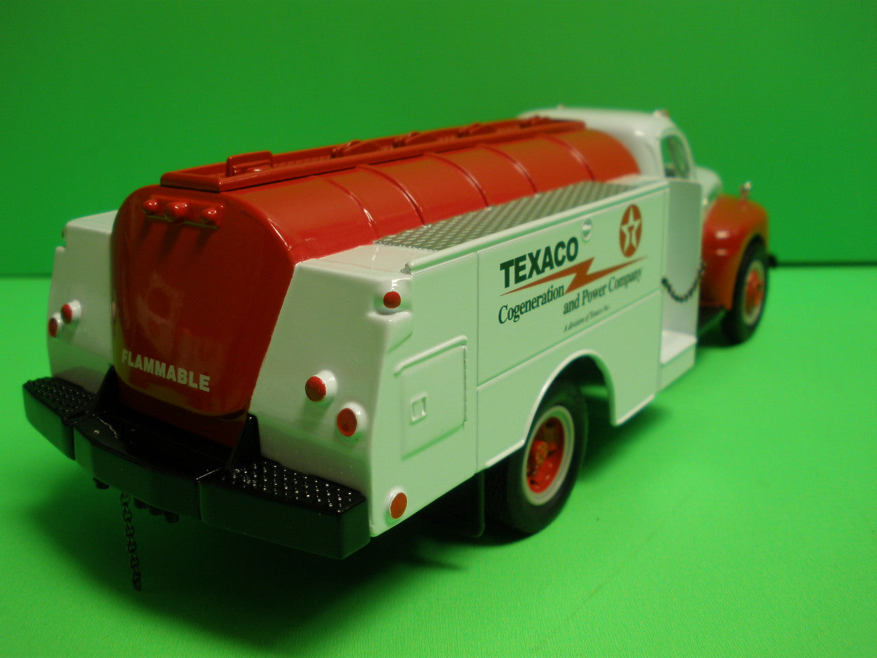 Texaco 1951 Ford F-6 Tanker Truck Cogeneration Series