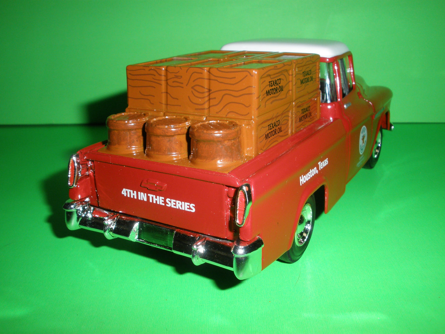 Texaco 1955 Chevrolet Cameo Pickup Truck