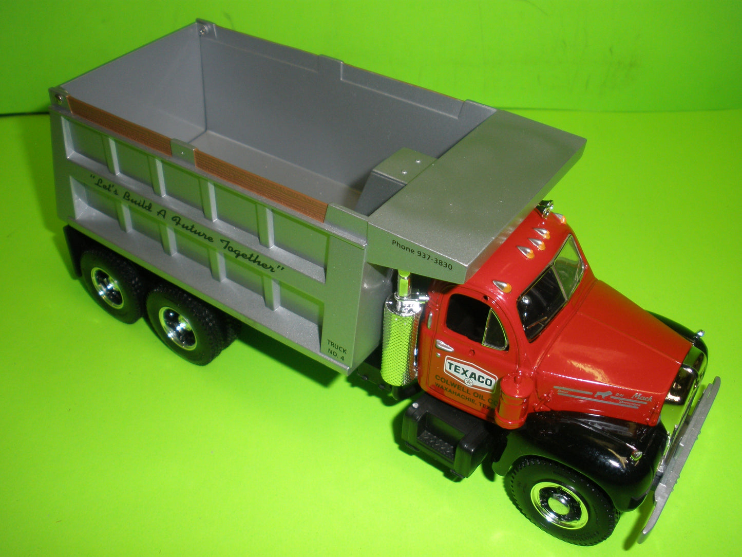 Texaco 1960 Mack B-61 Dump Truck Colwell Series