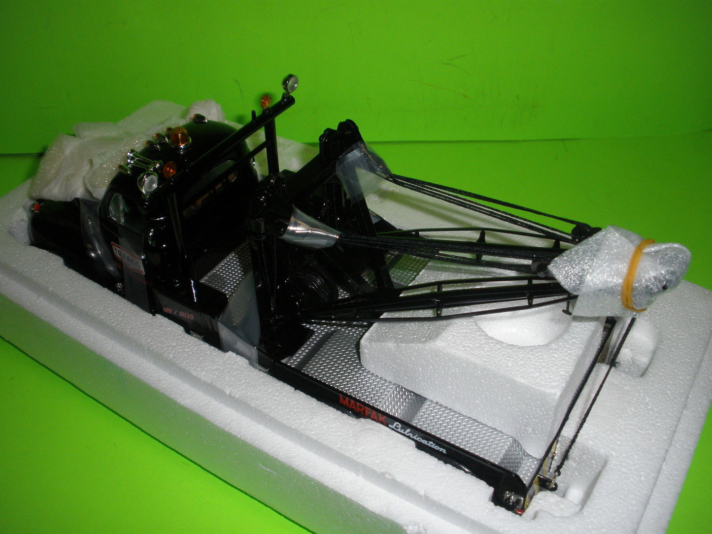 Texaco 1960 Mack Model B-61 Tow Truck