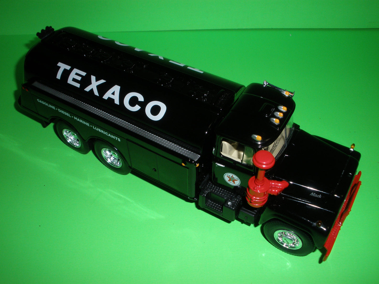 Texaco 1966 Mack R-Model Fuel Tanker Truck