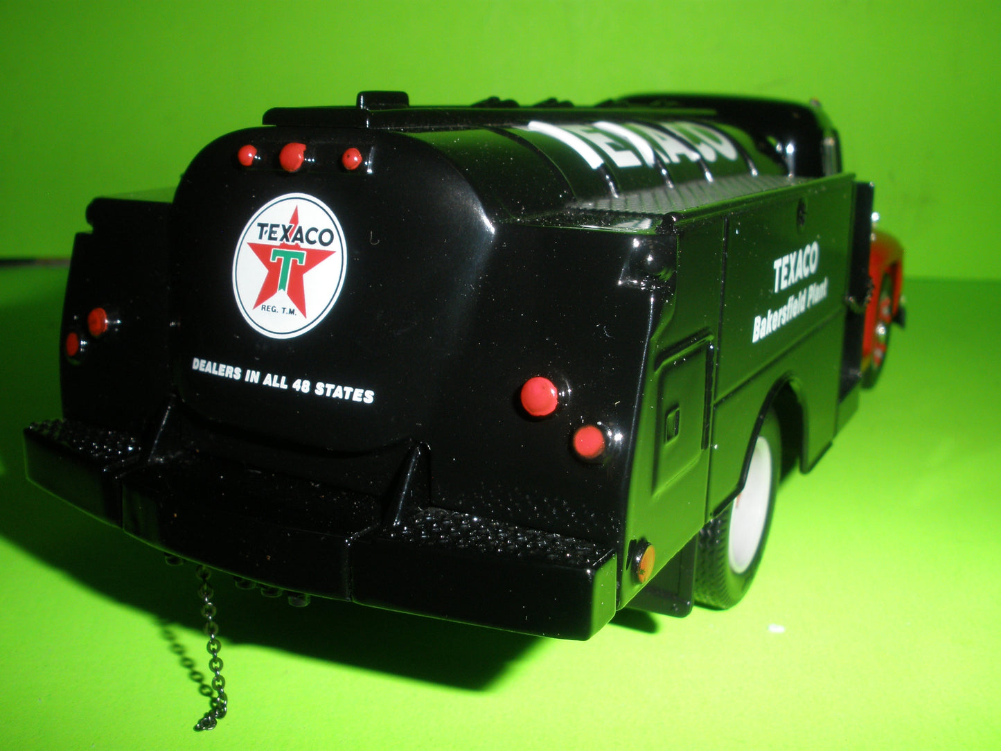 Texaco Bakersfield Plant 1955 Diamond T Tanker Truck Refinery Series