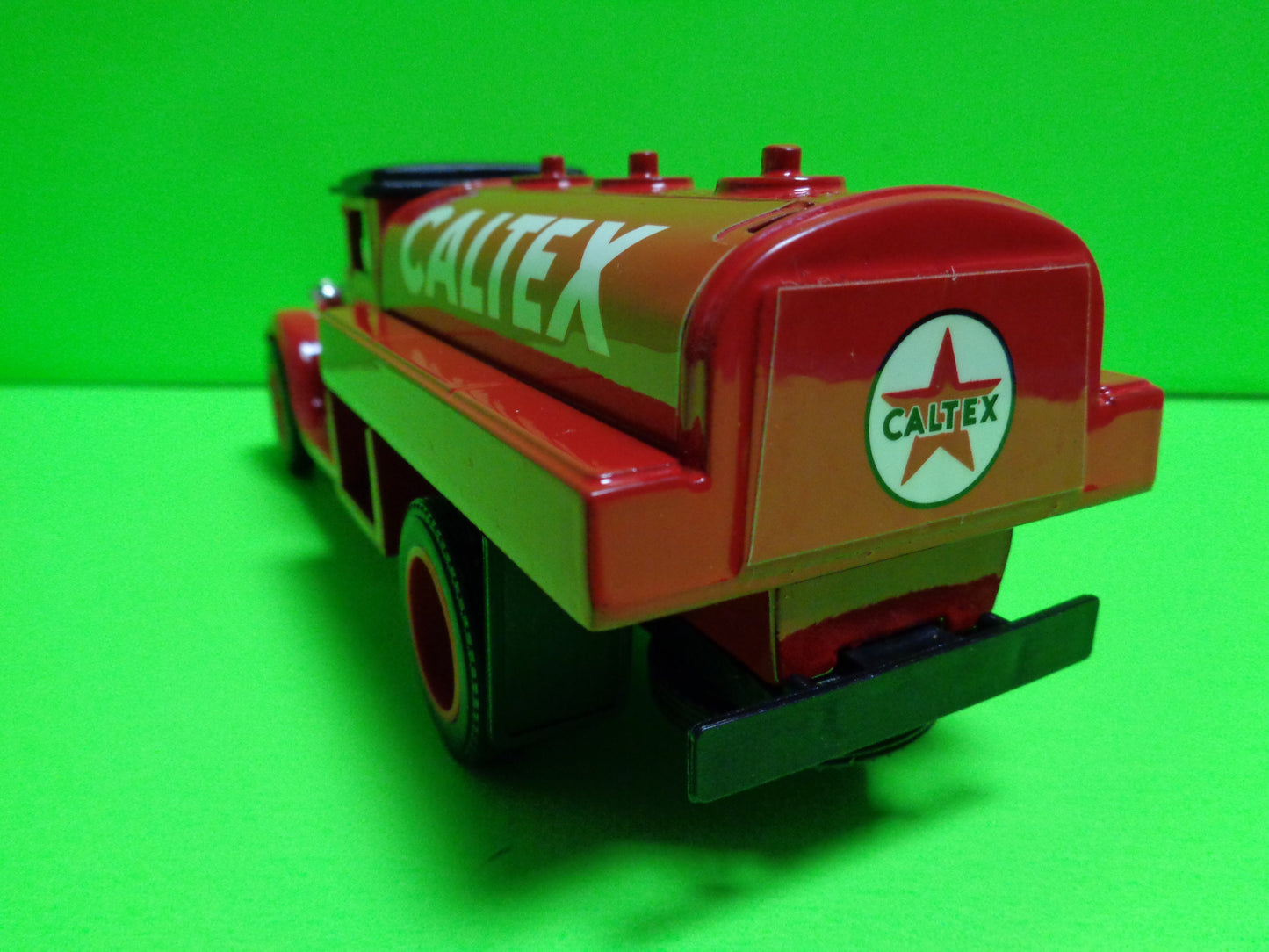 Texaco Caltex 1929 International Tanker Truck Red