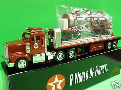 Texaco Fire Chief Flatbed Truck & 3-Dome Train Tanker Car