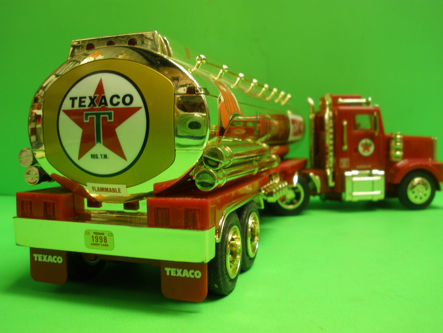 Texaco Fire Chief Season's Greetings Tanker Truck Credit Card Series